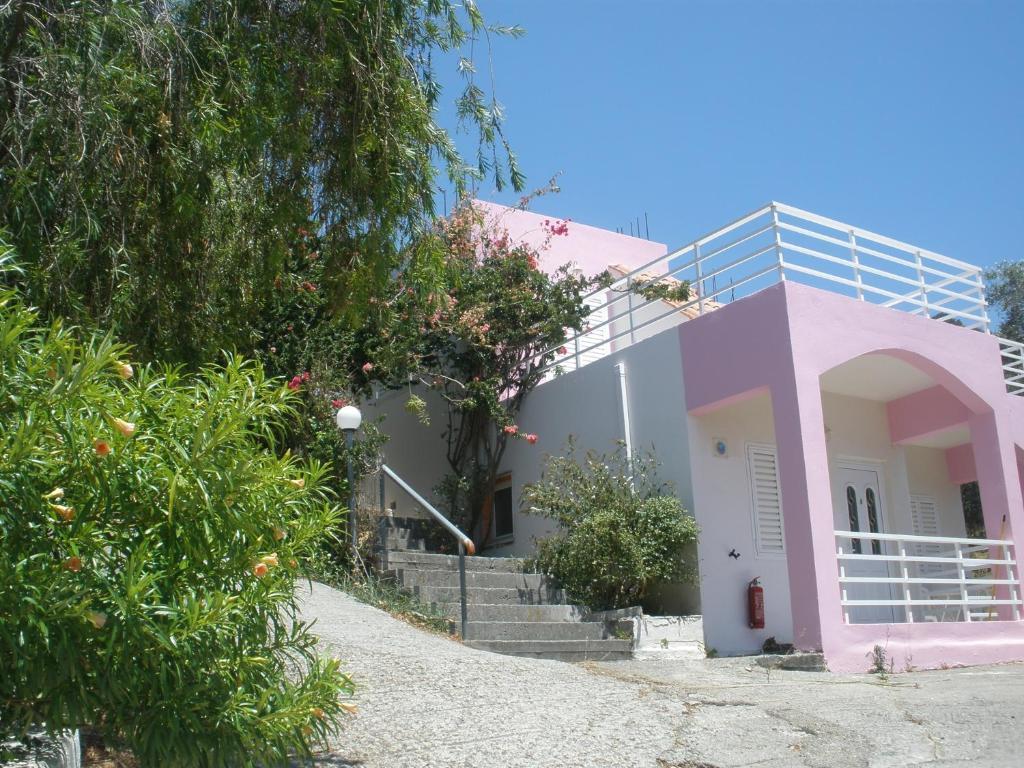 Camelia Plakiás Exterior foto